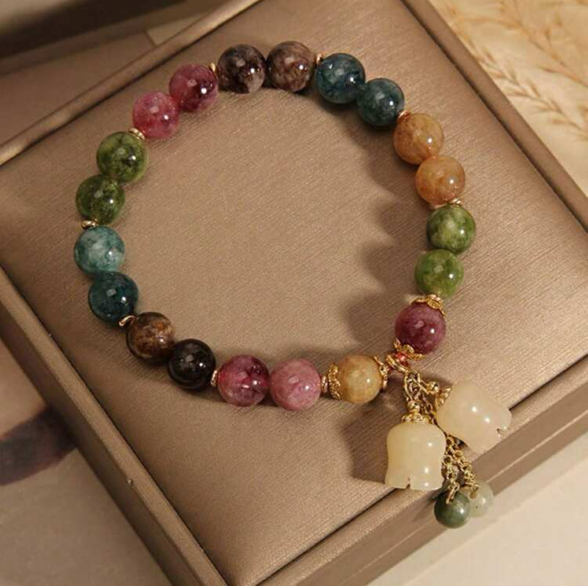 New Arrival Natural Color Bellflower Pendant Bracelet.