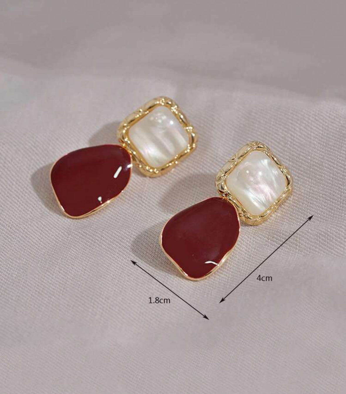 Atmospheric Asymmetrical Burgundy Square Earrings Of Individuality & Retro Style