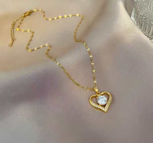 High Quality 18k Gold Plated Heart Necklace.
