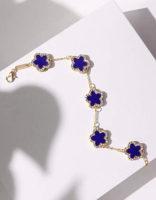 Flower décor bracelets