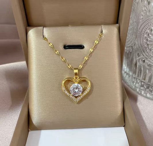 High Quality 18k Gold Plated Heart Necklace.