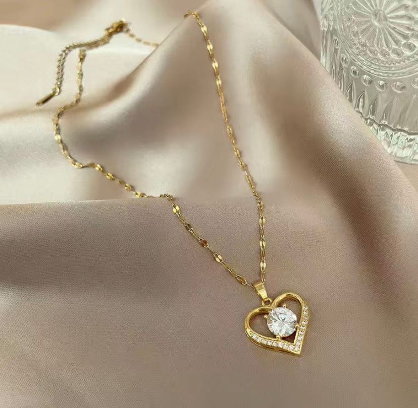 High Quality 18k Gold Plated Heart Necklace.
