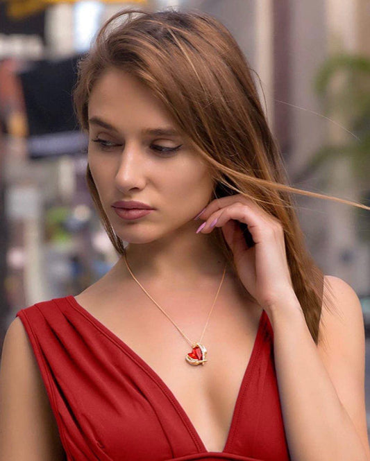 Love heart Pendant Necklaces for women.