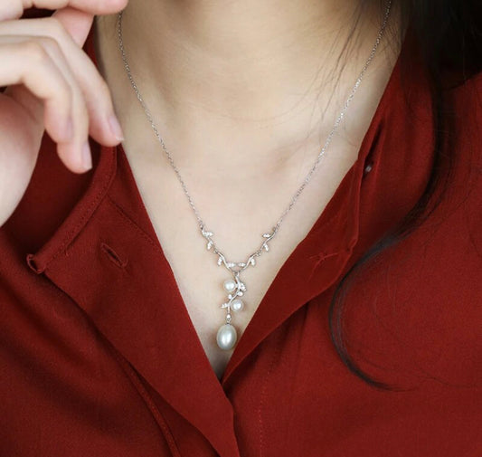 Beautiful real pearl drop Necklace