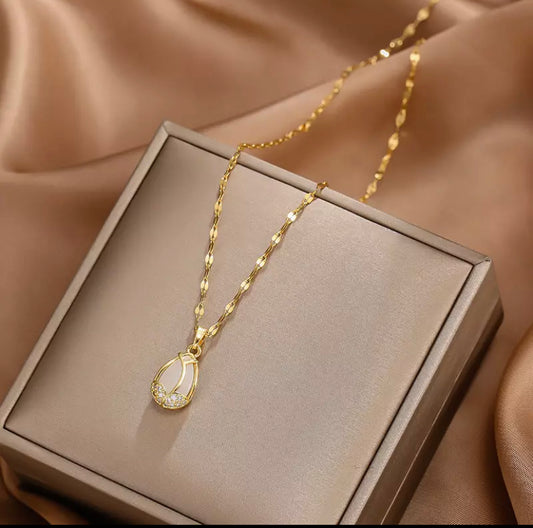 Tulip 🌷 flower necklace