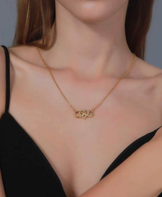 Women’s Silver Plated Infinity Love Heart Pendant Necklace.