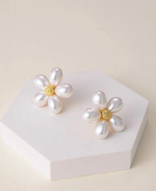 14k gold plated pearl stud Earrings