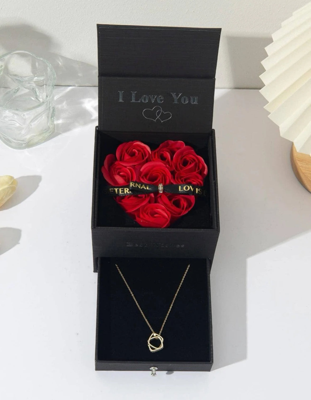 Valentines 💘 gift pack with beautiful chain necklace.