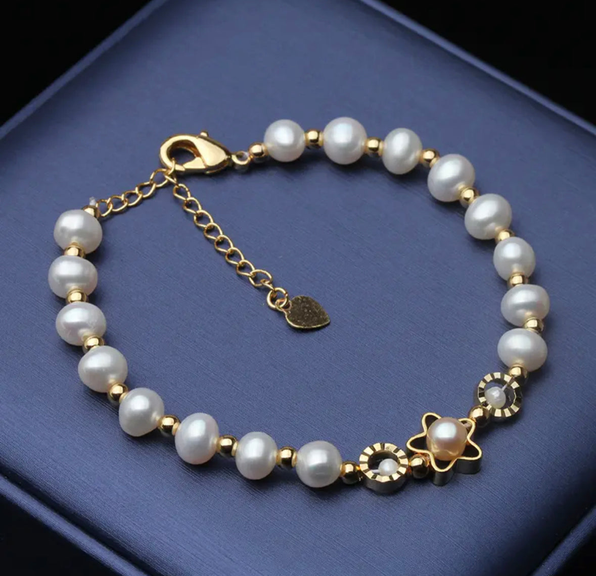100% real freshwater round pearl bracelets.