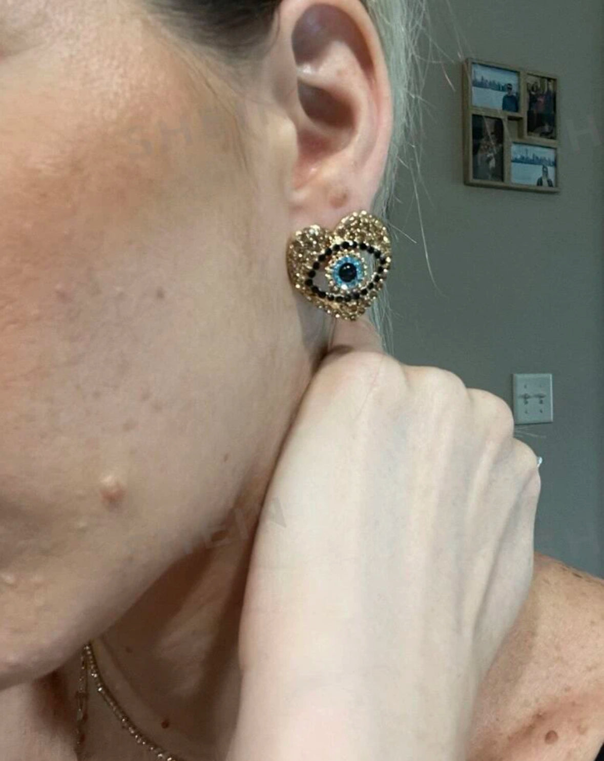 Evil eye 🧿 heart shape stud earrings