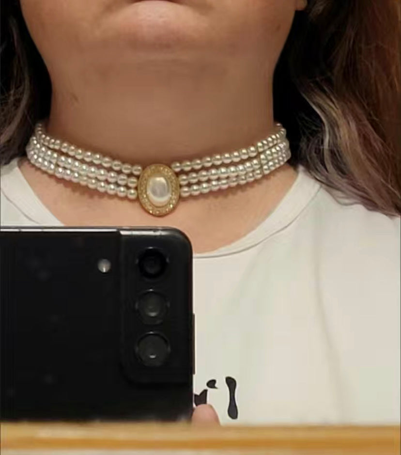 Elegant Vintage Choker Necklace
