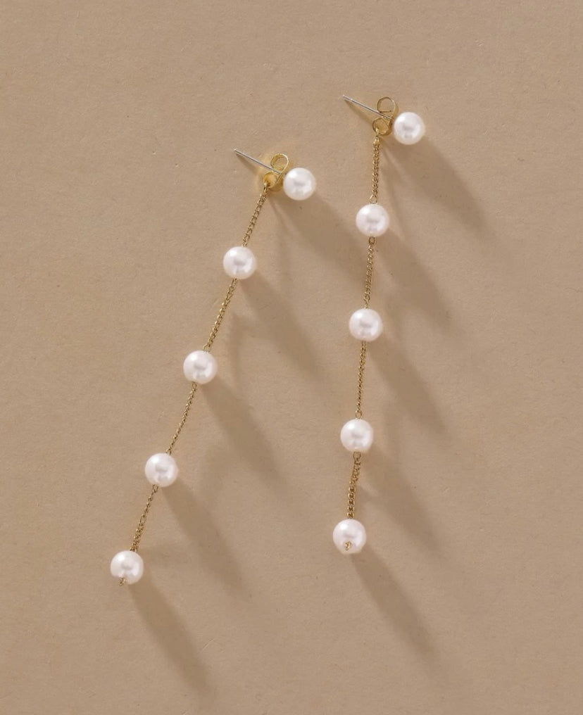 Pearl drop earrings