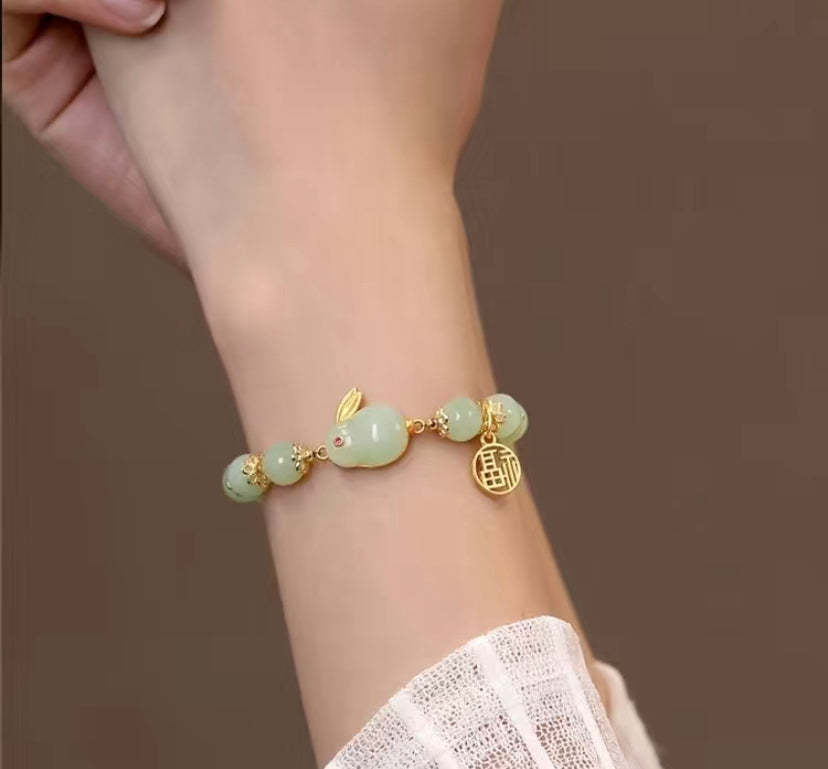 Natural jade white rabbit bracelet