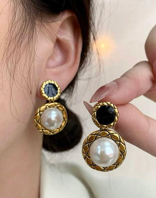 Top most popular pearl drop earrings