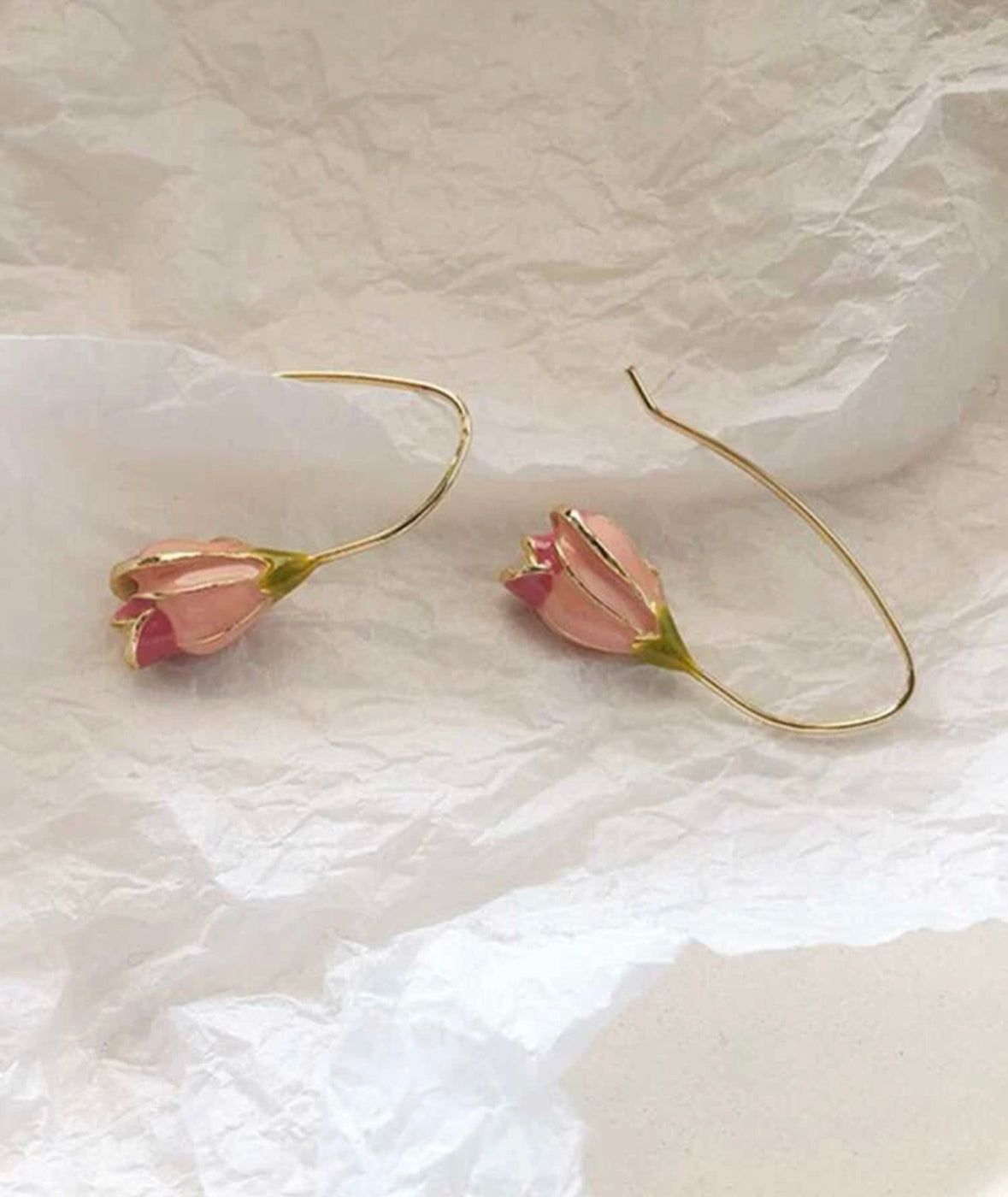 Beautiful tulip 🌷 flower 🌸 hoop earrings