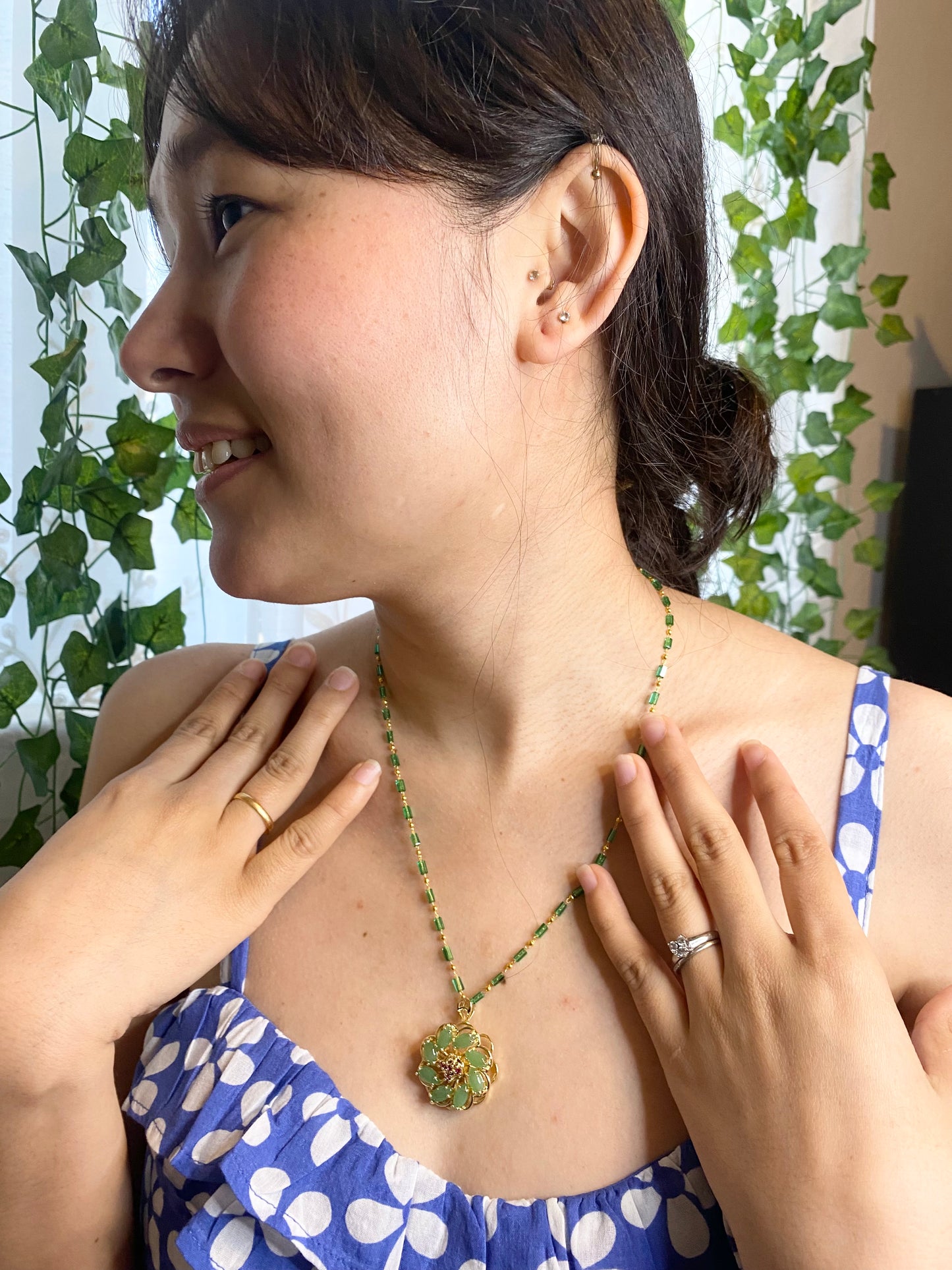 Real crystal adorned green jade flower necklace