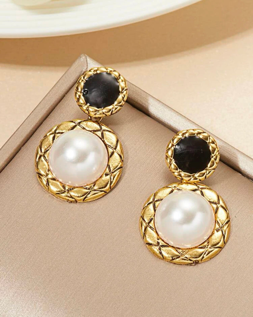 Top most popular pearl drop earrings