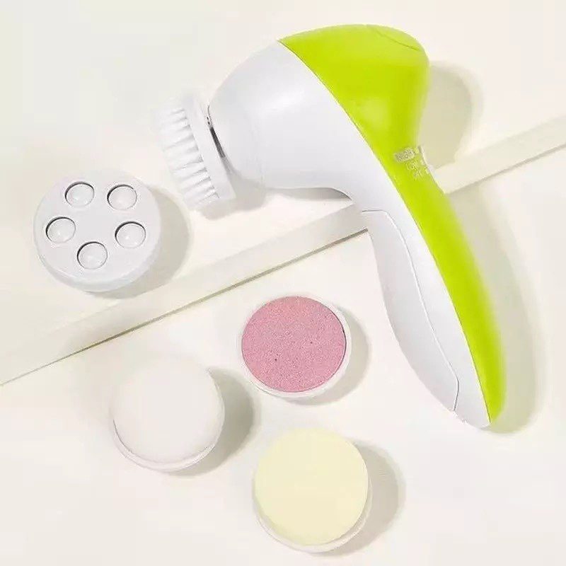Electric facial brush for cleansing