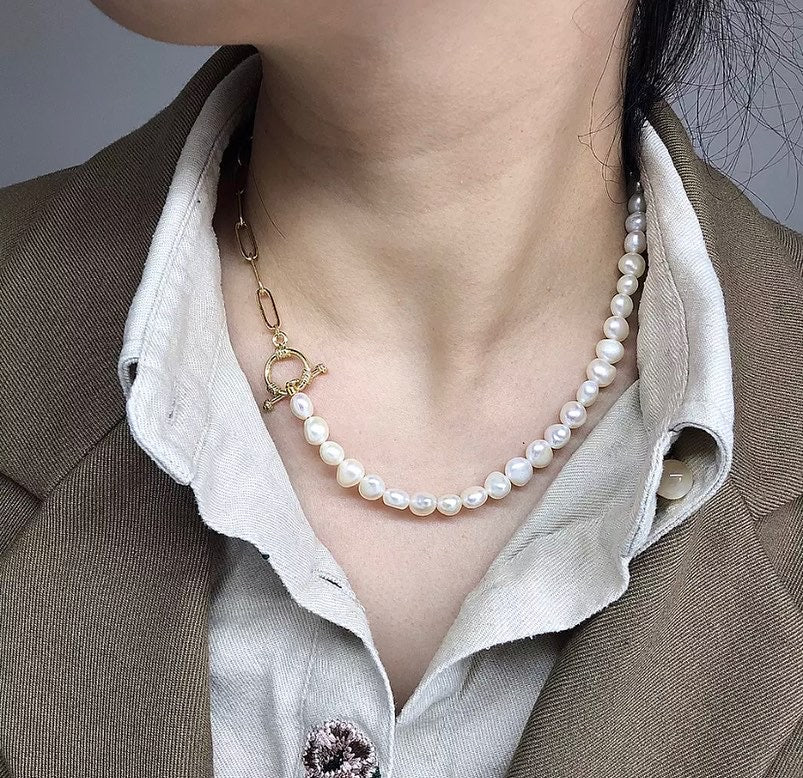 100% real freshwater pearl chain necklace.