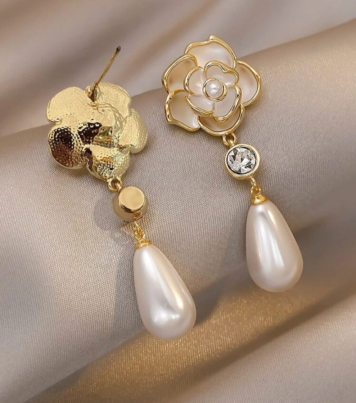 Beautiful flower pearl drop earrings