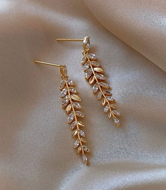 Beautiful elegant gold leaf drop earrings