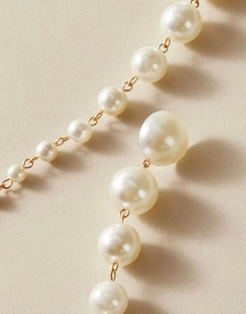 Pearl drop earrings