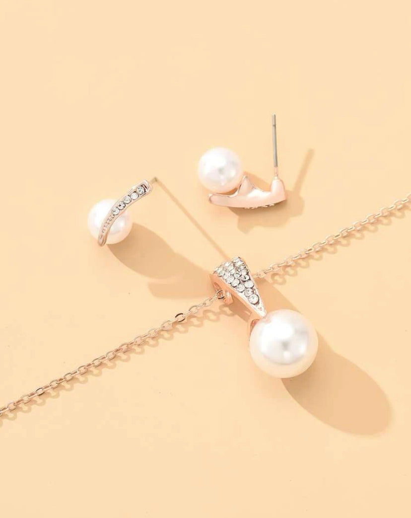 Real pearl with crystal earrings and necklace set
