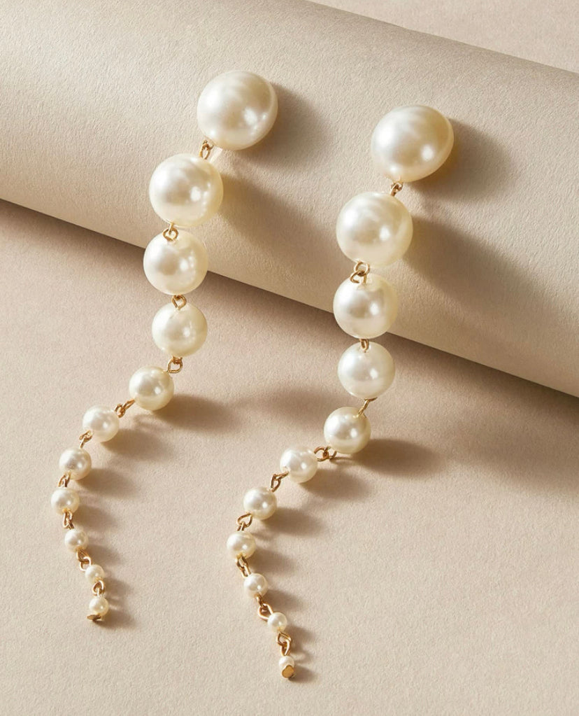 Pearl drop earrings