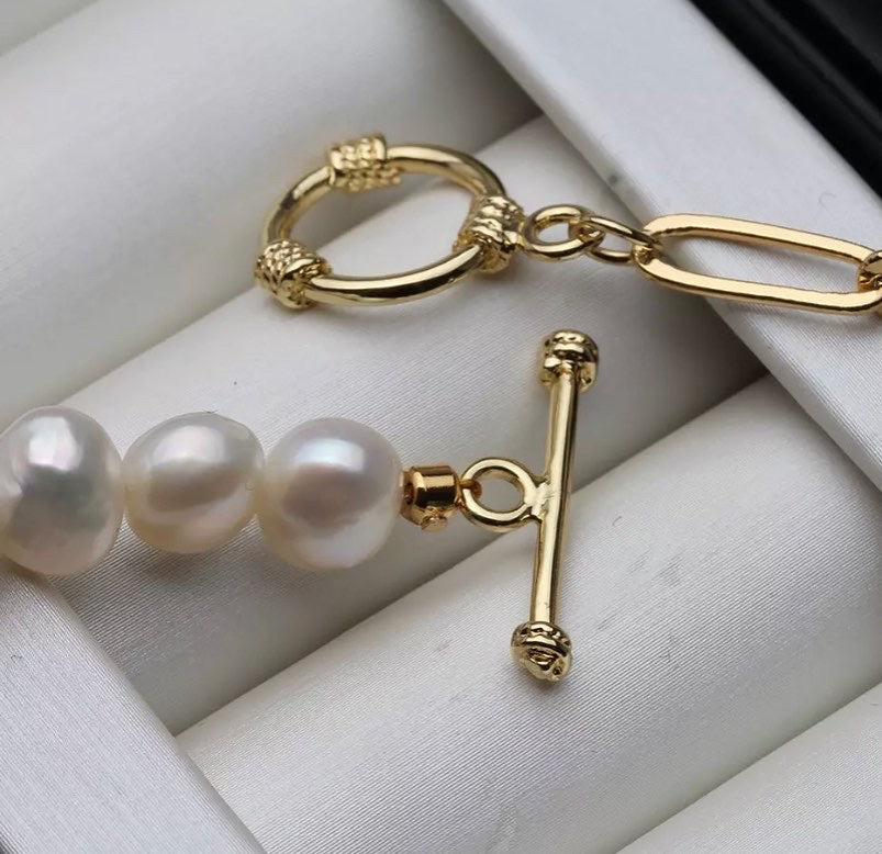 100% real freshwater pearl chain necklace.