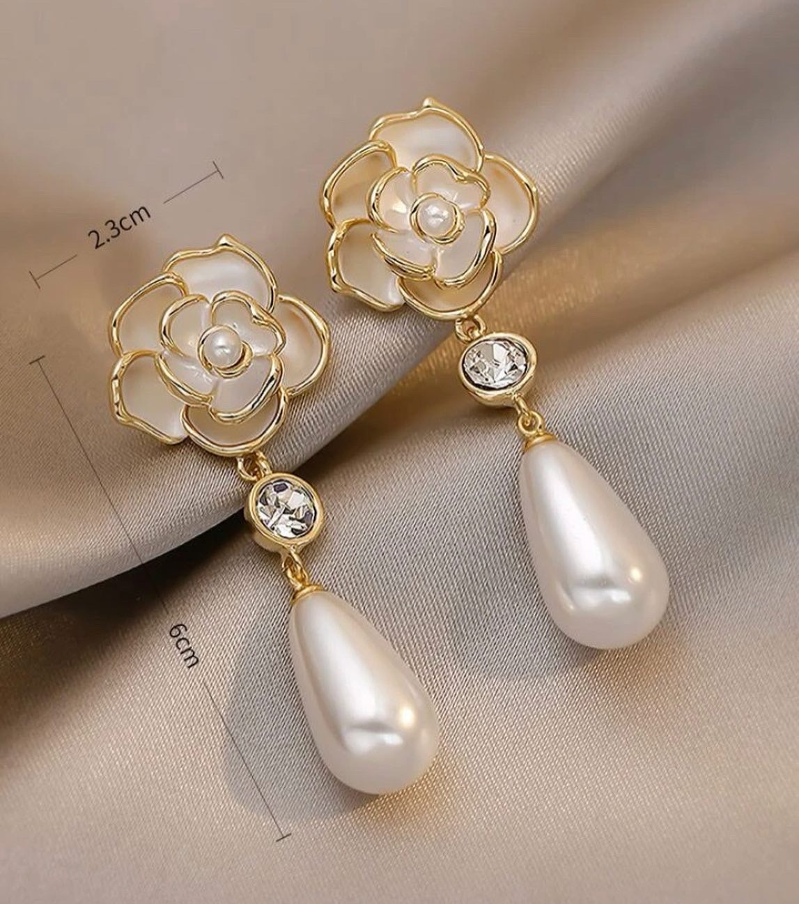 Beautiful flower pearl drop earrings